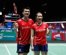 包含印尼羽毛球队横扫韩国羽毛球队，陶菲克关键制胜的词条