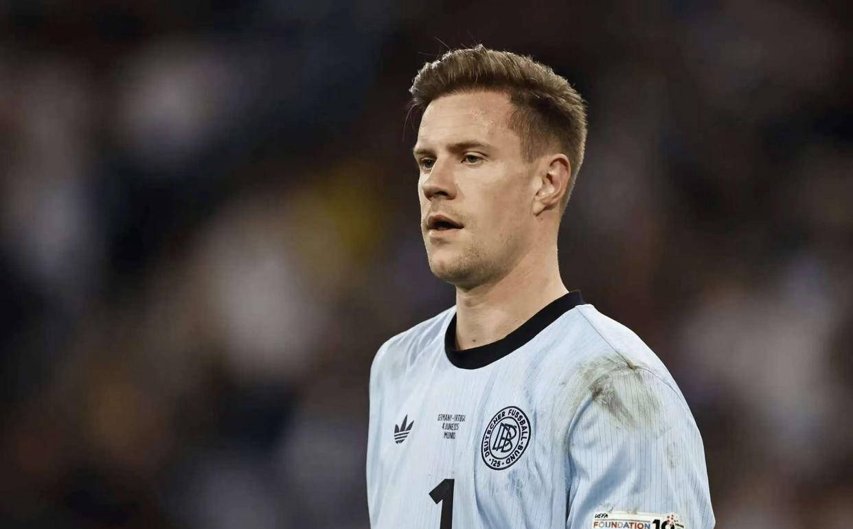 曼联险胜英格兰，特尔施特根惊艳世界的简单介绍