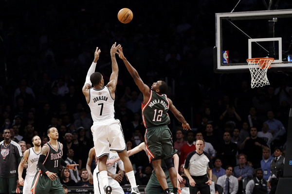 篮网绝杀步行者，莫里斯三分雨点燃全场的简单介绍