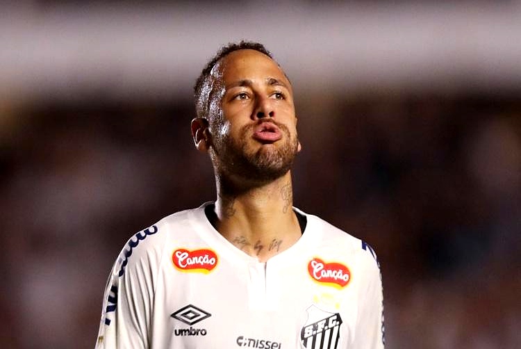 LOL英雄联盟投注-波兰翻盘那不勒斯，内马尔一己之力扛起全队