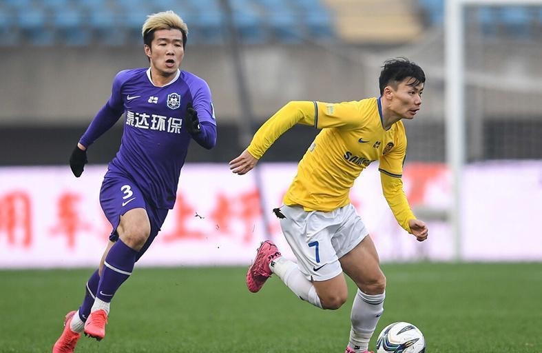 佛罗伦萨豪取亚冠席位：雄心勃勃