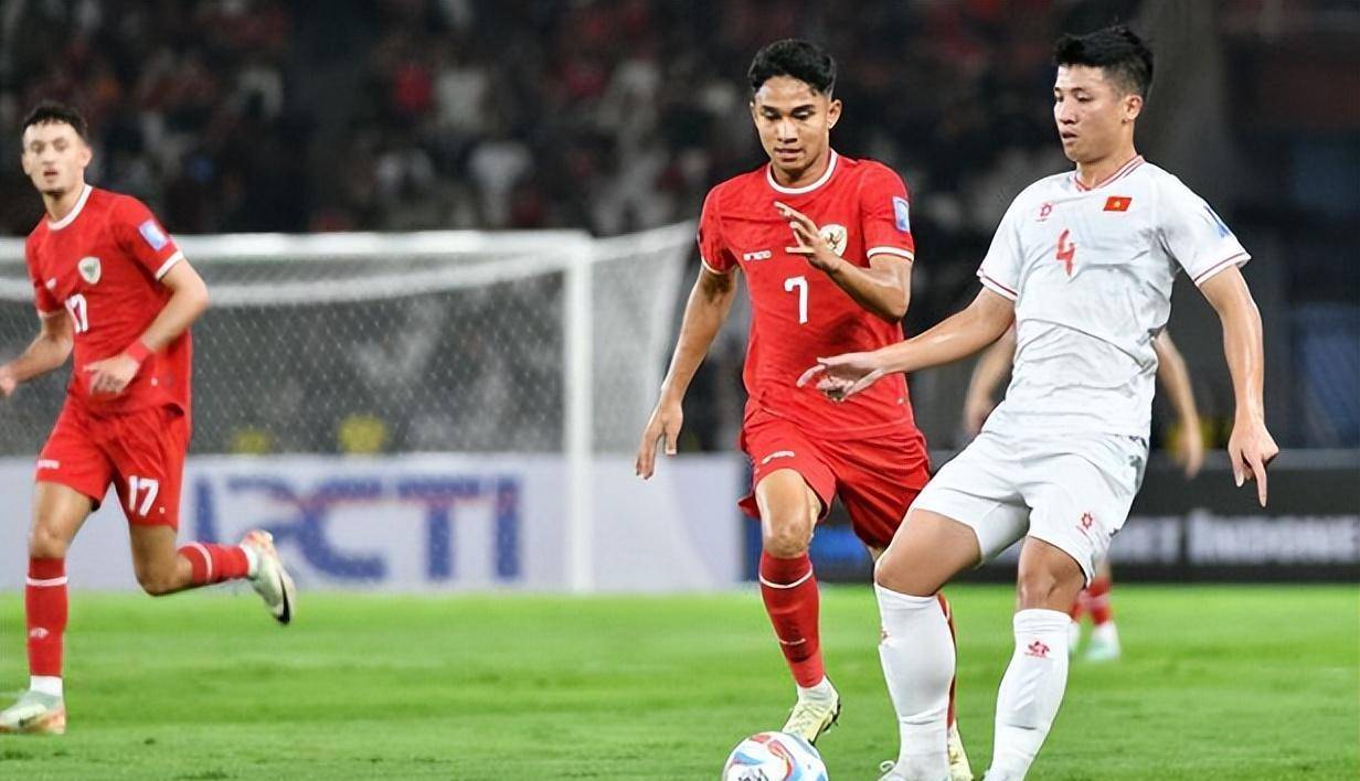 越南代表队在国际比赛中表现出色,引发球迷热议的简单介绍 越南代表队在国际比赛中表现出色,引发球迷热议的简单介绍