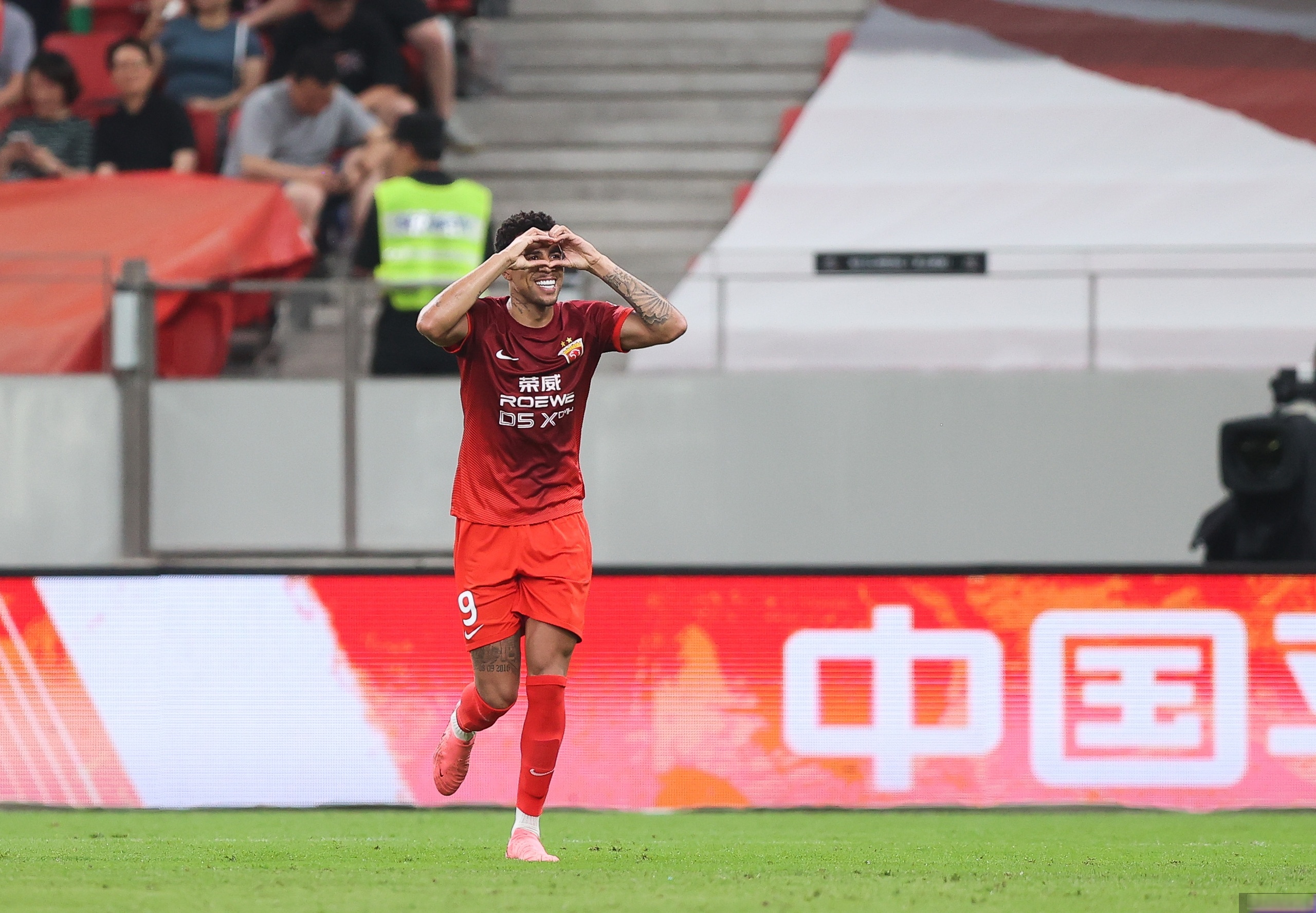 上海队发挥失常,需调整状态备战下场比赛的简单介绍 上海队发挥失常,需调整状态备战下场比赛的简单介绍