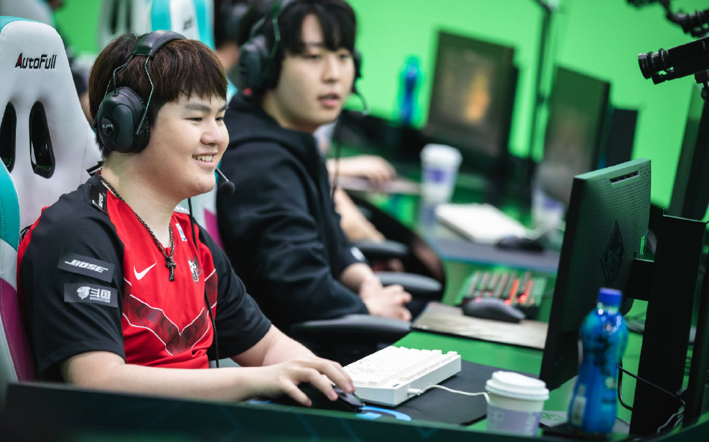 FLY逆转JDG,Rascal送出助攻的简单介绍 FLY逆转JDG,Rascal送出助攻的简单介绍