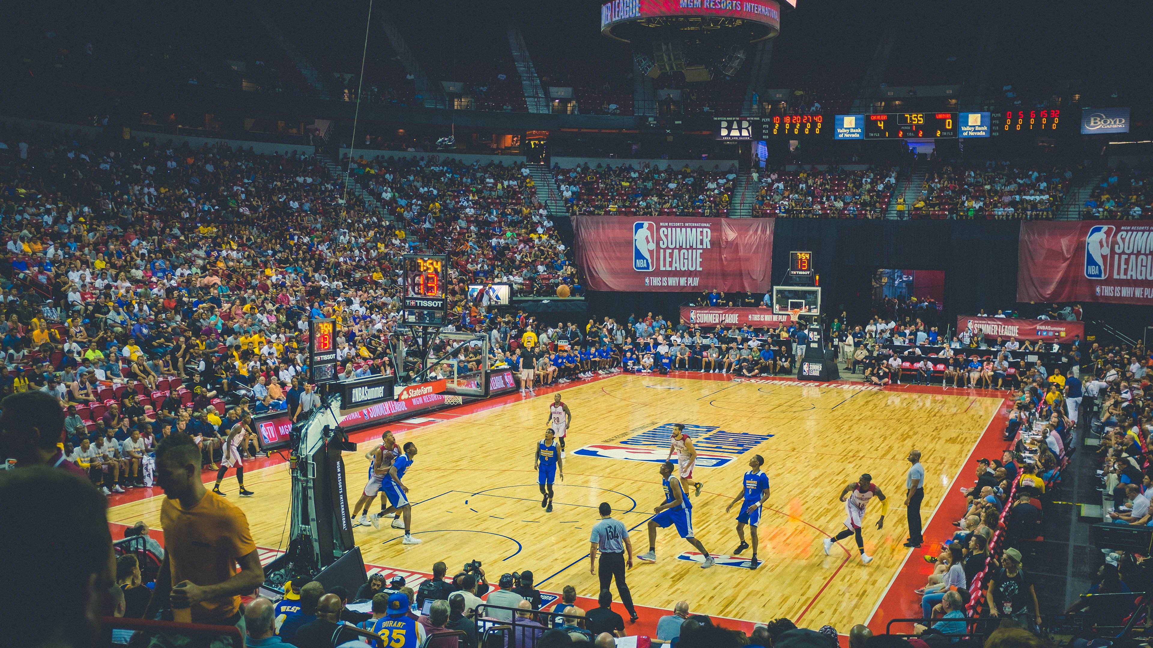 奥运周期关键战焦点战,鹈鹕强行终结湖人,季后赛格局骤变