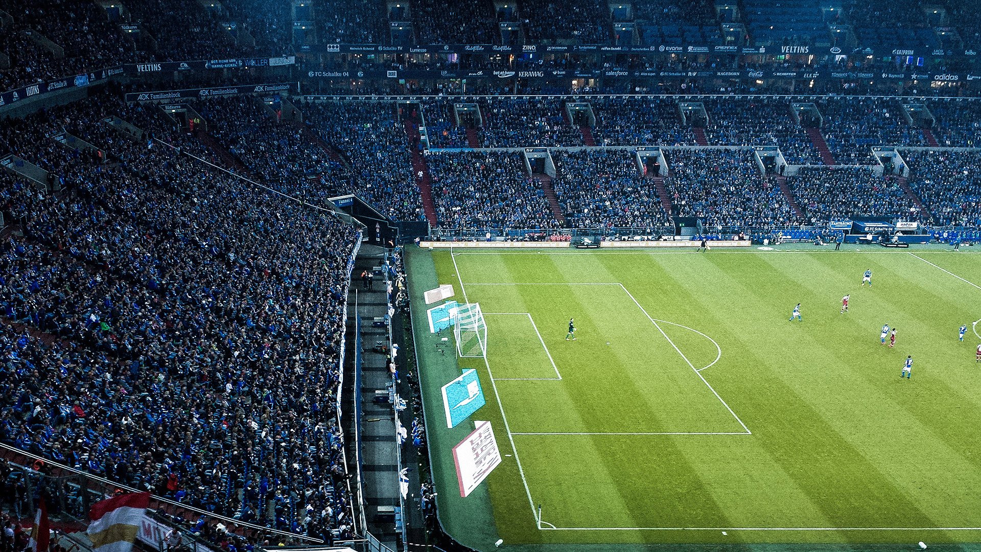 世界排名争夺战之夜,本泽马刷新纪录,书写传奇新章