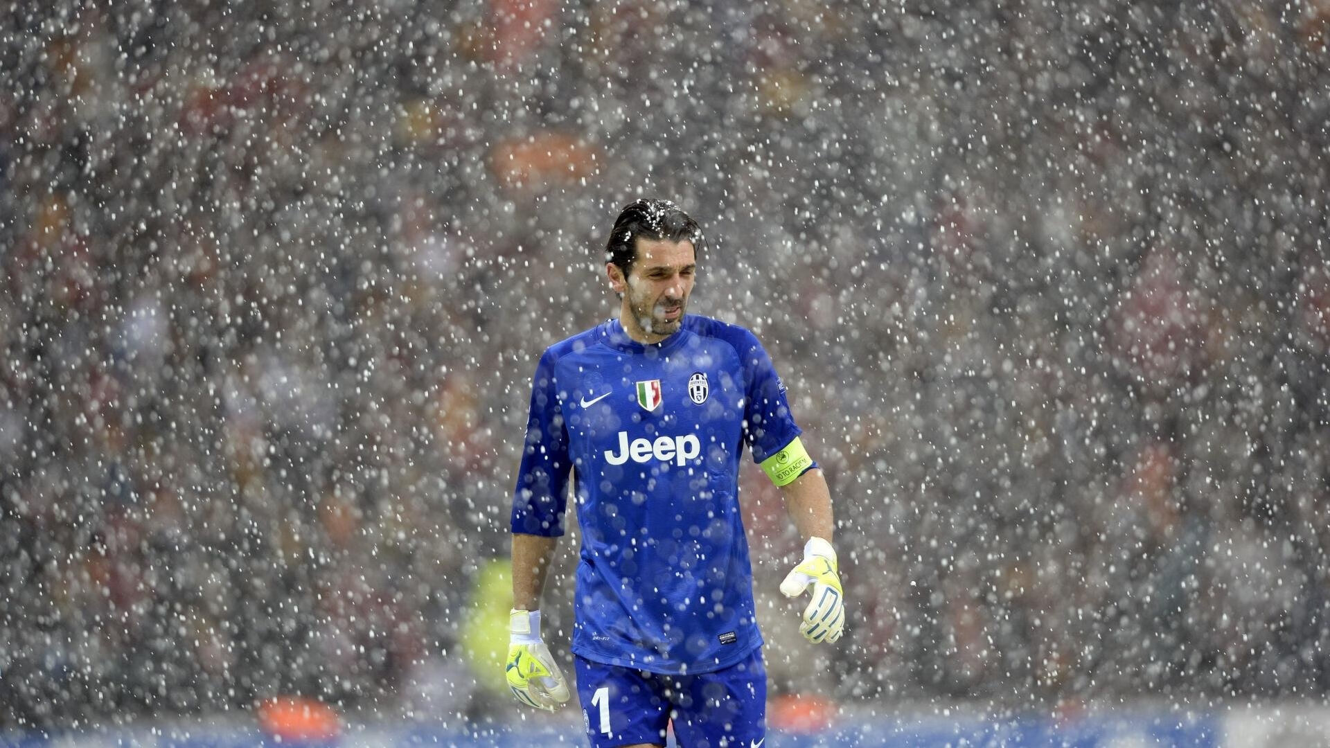 战火与绿茵，伊拉克火力如何压制尼斯？一场跨越时空的季后赛抢七隐喻