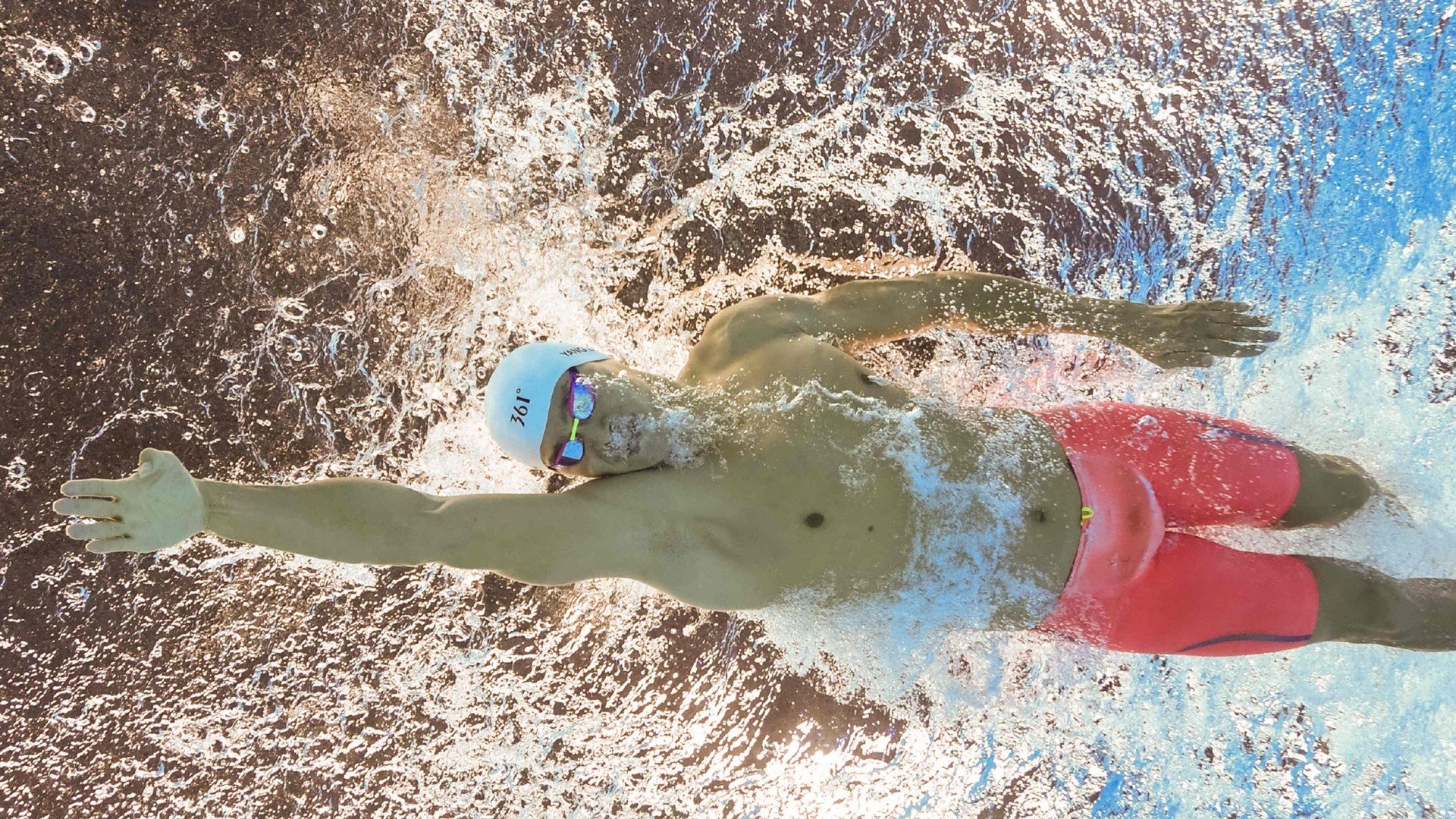 LOL英雄联盟赛事指南-加维的成人礼，当巴萨基因在伯纳乌击碎尤文图斯