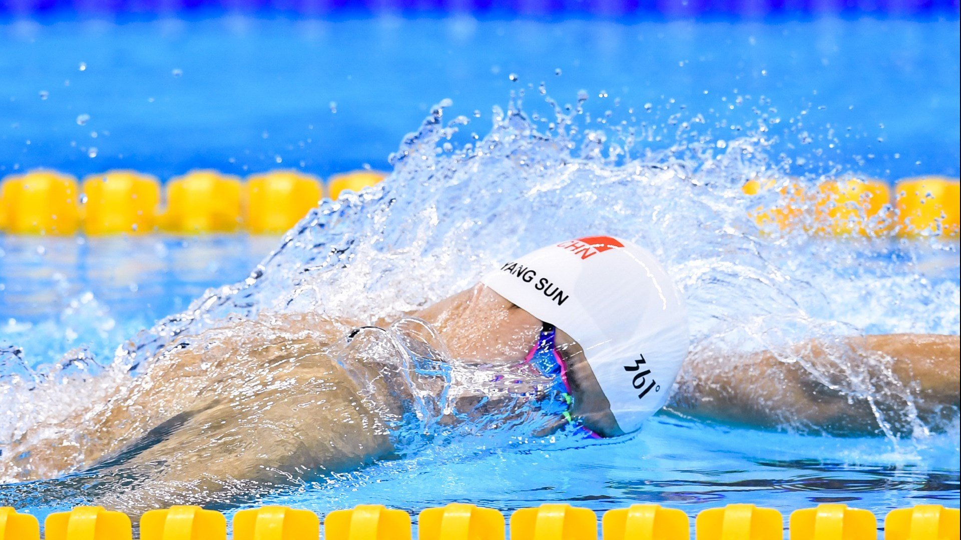 惊天逆转！印尼队翻盘丹麦队，郑思维刷新混双纪录谱写羽坛新篇章